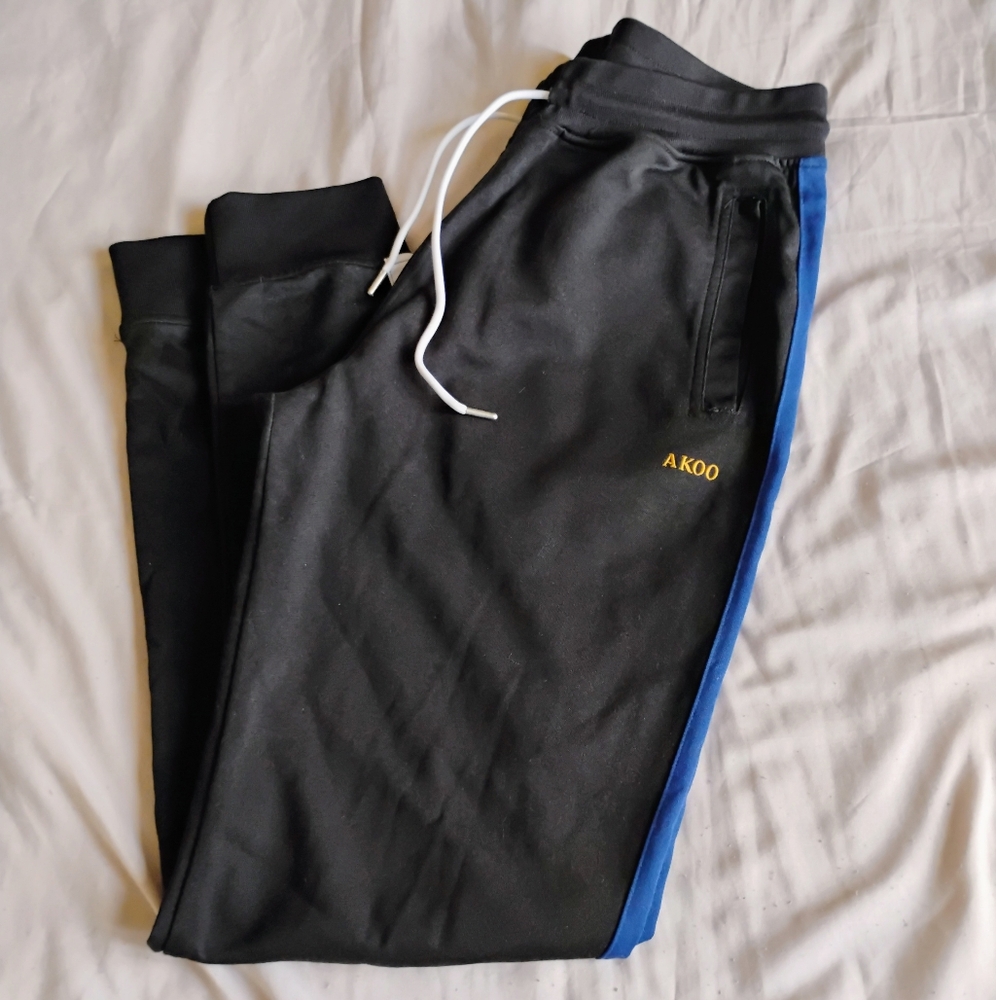 AKOO Trackpants